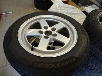 205/60 R16