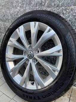 VW Montana 5x112 R17 + Nokian Snowproof P 215/55/R17