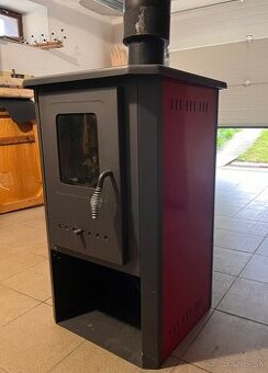 Kachle na tuhé palivo