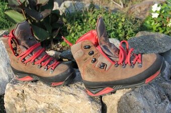 Dámska turistická obuv BOSP