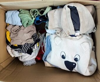 Mix oblečenia - body, mikiny, čiapky, tepláky