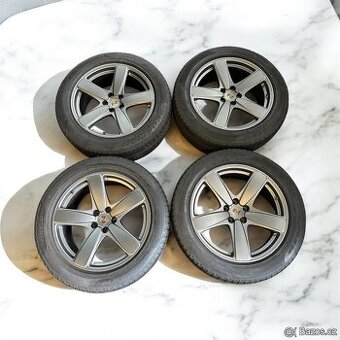 Predam original kolesa Porsche Macan R19 Sport