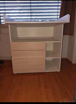 Prebaľovací pult Smastad