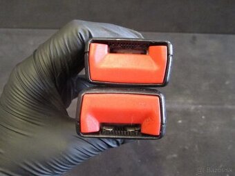 zamok pasu golf 5 V 1,9 tdi combi 2009 volkswagen variant