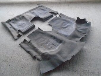 Fiat 128 A  Zastava 1100  Podlahova guma