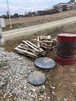 Darujem drevo za odvoz