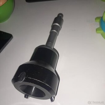 Trojdotykový mikrometer