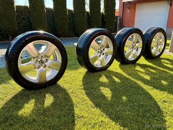 Komplet letnú sadu alu Škoda THEMISTO 5x112 225/40 R18.