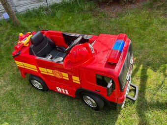 Elektrické hasičské auto  Hecht pre 3-8 rokov