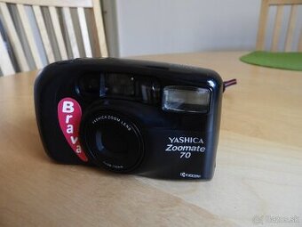 Fotoaparát YASHICA