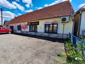 Reštaurácia s rodinným domom