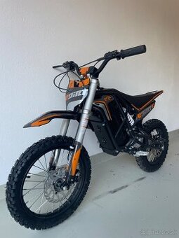 Detská akumulátorová cross motorka 2000W
