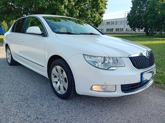 Škoda Superb 2013 2.0tdi DSG Elegance