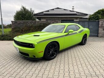 Dodge Challenger 5,7 V8 Hemi RT 280kw Manuál. CZ Papíry