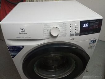 Pračka Elektrolux