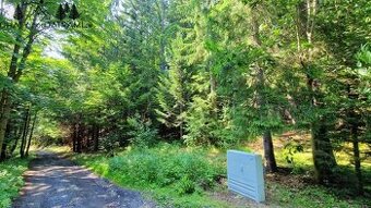 Stavebný pozemok s IS v lesnom prostredí Jarabá Nízke Tatry - 1