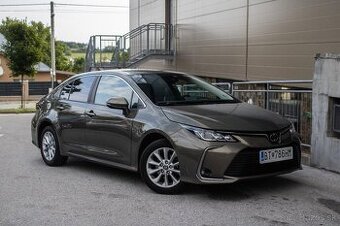 Toyota Corolla 1.5 Dynamic Force Comfort - benzín 92 kW
