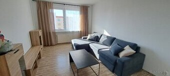 Slnečný dvojizbový byt na Západe na prenájom