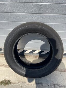 Predám letné pneu. 205/60 R17