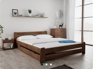 Posteľ z dreva
