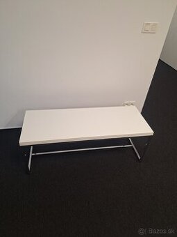 Lavica pre vystavenie tovaru biela, nerezový rám – položka 6