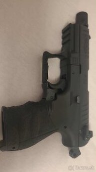 Pištoľ Walther P22Q