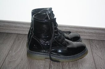 Kim Kay kozene cizmove topanky