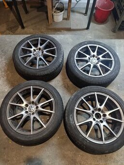 5x112 R17 235/45