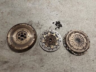 Volvo V50 1.6D Spojková sada setrvačník 3M51-6477