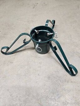 Stojan na vianočný stromček