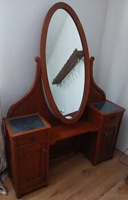 Toaletný/kozmetický stolík, zrkadlo