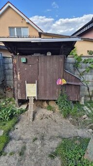 Predam kurnik s automatickou branou