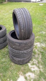 225/40zr18 88Y Michelin letne