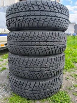 215/70 R16 NOKIAN