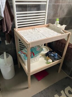 Prebaľovací pult Ikea