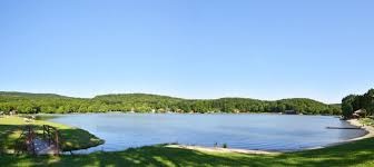 POZEMOK NA PREDAJ – VINNÉ JAZERO (620 m²)
