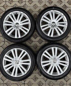 VW elektróny R17 5x112 s letnými pneumatikami 225/45 R17