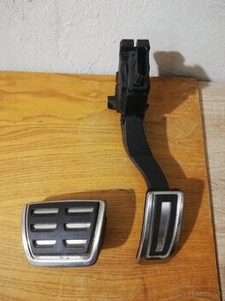 Pedále Octavia 3 RS