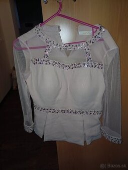 Spoločenský elegantný top