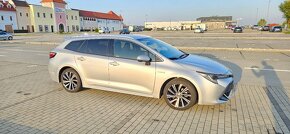Toyota Corolla Combi TS 1,8 hybrid