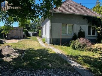 Rodinný dom na predaj s pozemkom 1702 m2