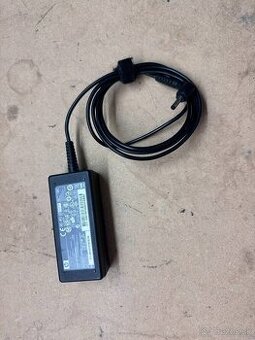 Nabíjačka HP 19V 1.58A 30W.