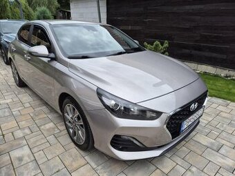 Hyundai I30 Fastback - 1,4 T-GDi - automat