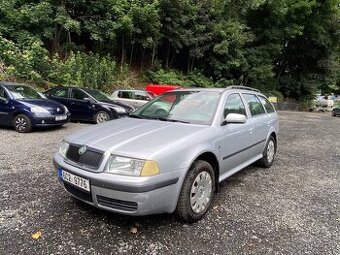 Škoda Octavia Combi 1.6i 75kW tempomat klimatizace 2008 ČR