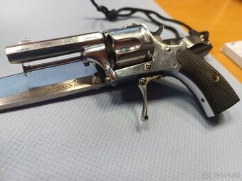 Britský revolver Varnant cal.32