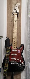 Gitara tvaru Stratocaster