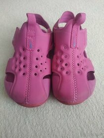 Nike ružové sandálky veľkosť 25
