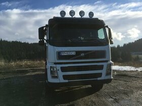 Predám lesovoz Volvo FM 13 440 manuál 6x6 Euro 3