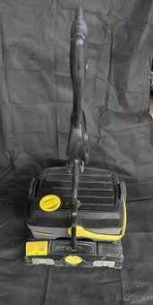 ZNÍŽENÁ CENA  Podlahový automat KARCHER BR40/10C