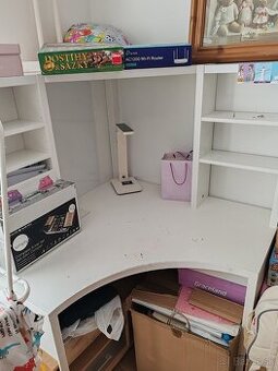 Ikea písací stôl